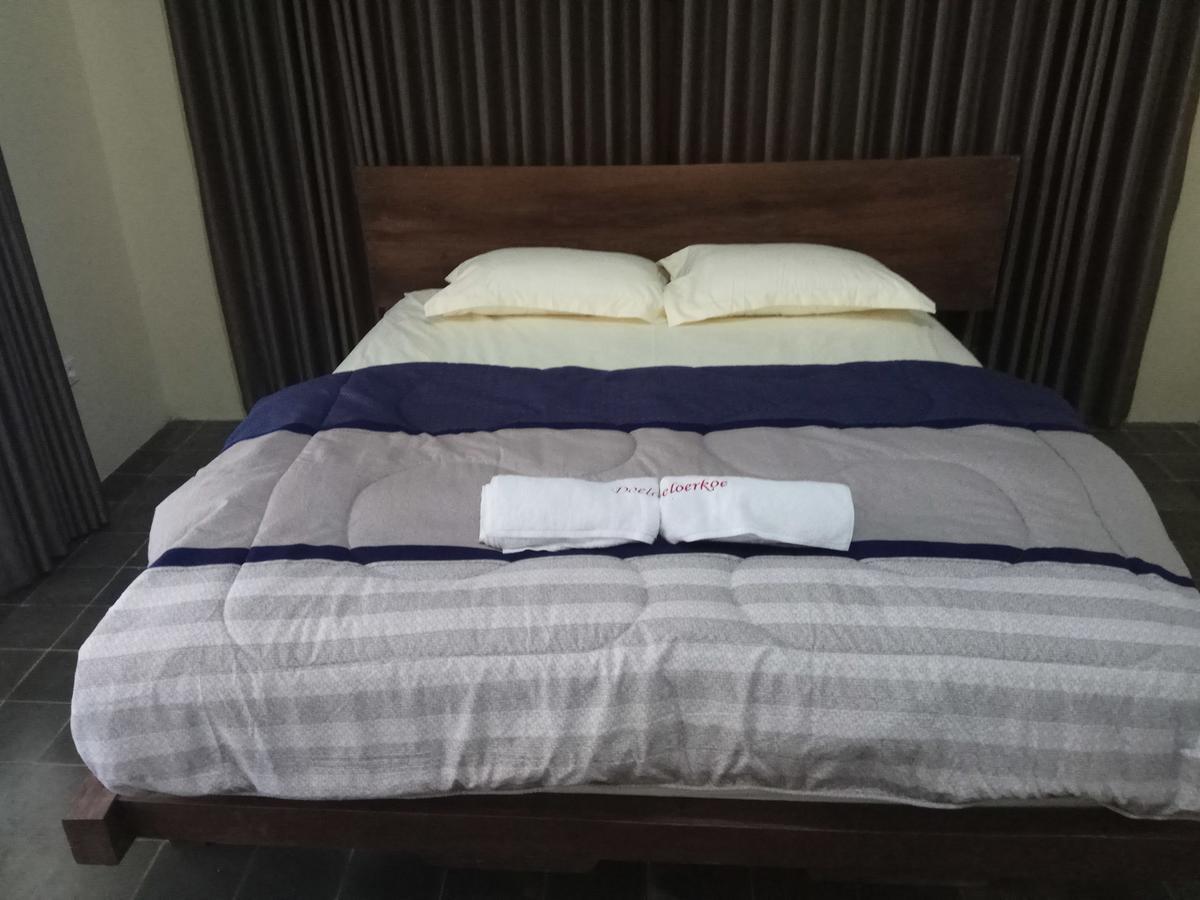 Surakarta  Doeloerkoe Homestay מראה חיצוני תמונה
