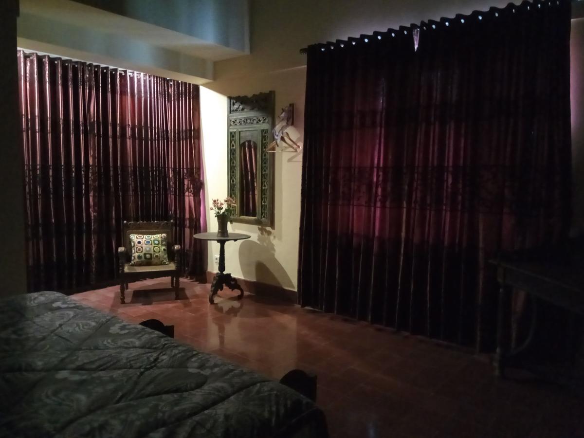 Surakarta  Doeloerkoe Homestay מראה חיצוני תמונה