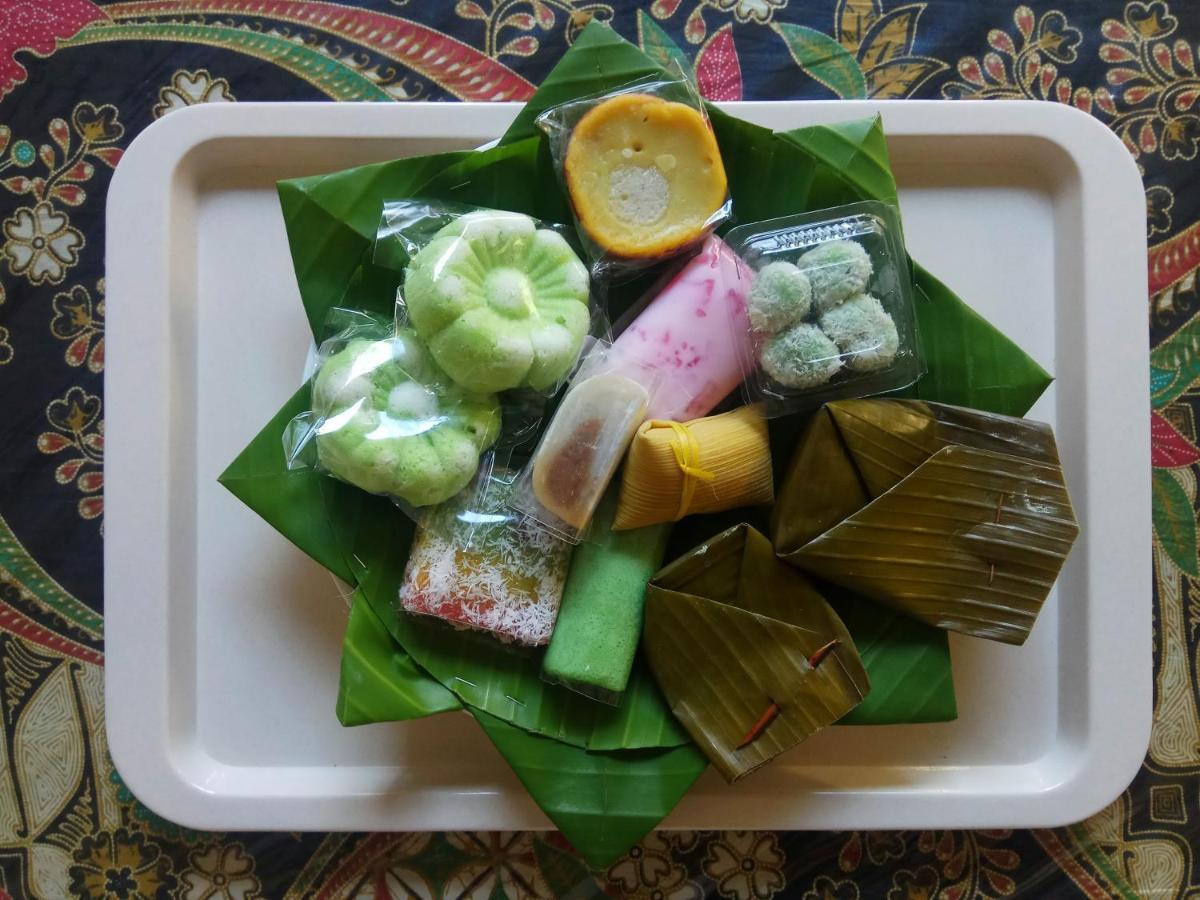 Surakarta  Doeloerkoe Homestay מראה חיצוני תמונה
